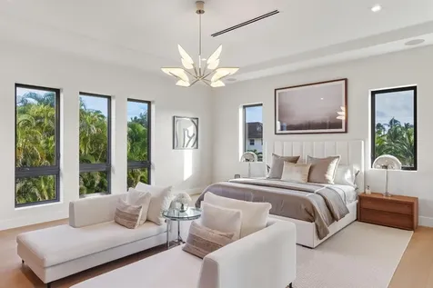 450 NE Spanish Court Boca Raton FL 33432