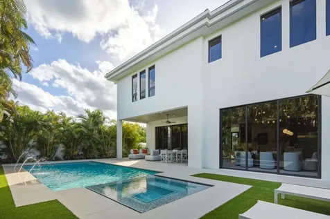 450 NE Spanish Court Boca Raton FL 33432