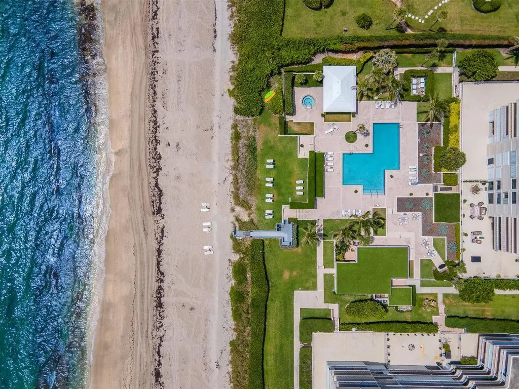 3250 S Ocean Boulevard Palm Beach FL 33480