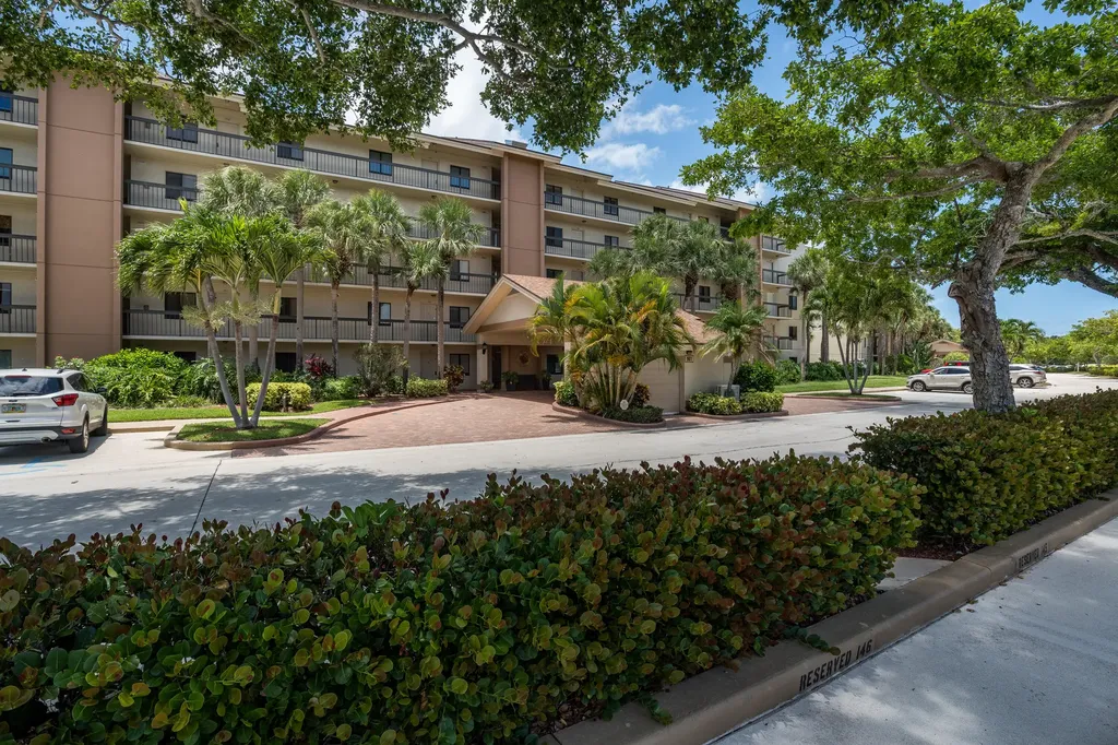 901 Seafarer Circle Jupiter FL 33477