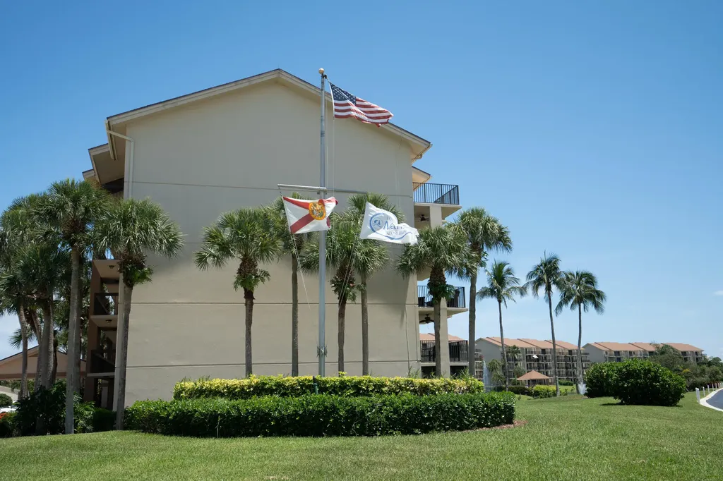 901 Seafarer Circle Jupiter FL 33477