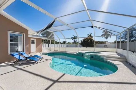 6024 NW Favian Avenue Port St Lucie FL 34986