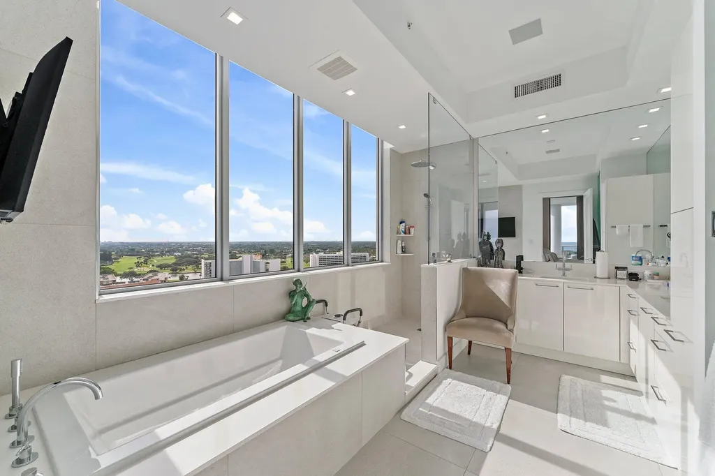 3 Water Club Way North Palm Beach FL 33408