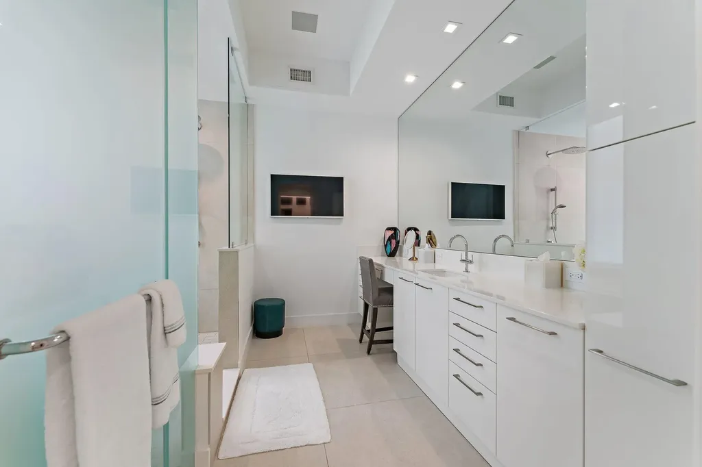 3 Water Club Way North Palm Beach FL 33408