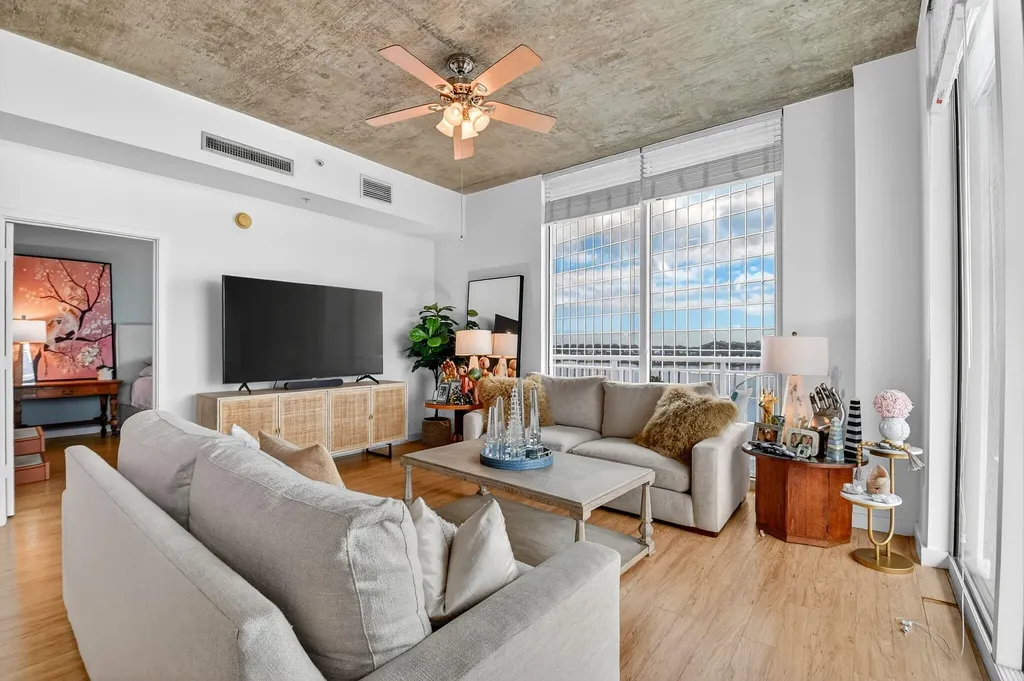 300 S Australian Avenue West Palm Beach FL 33401