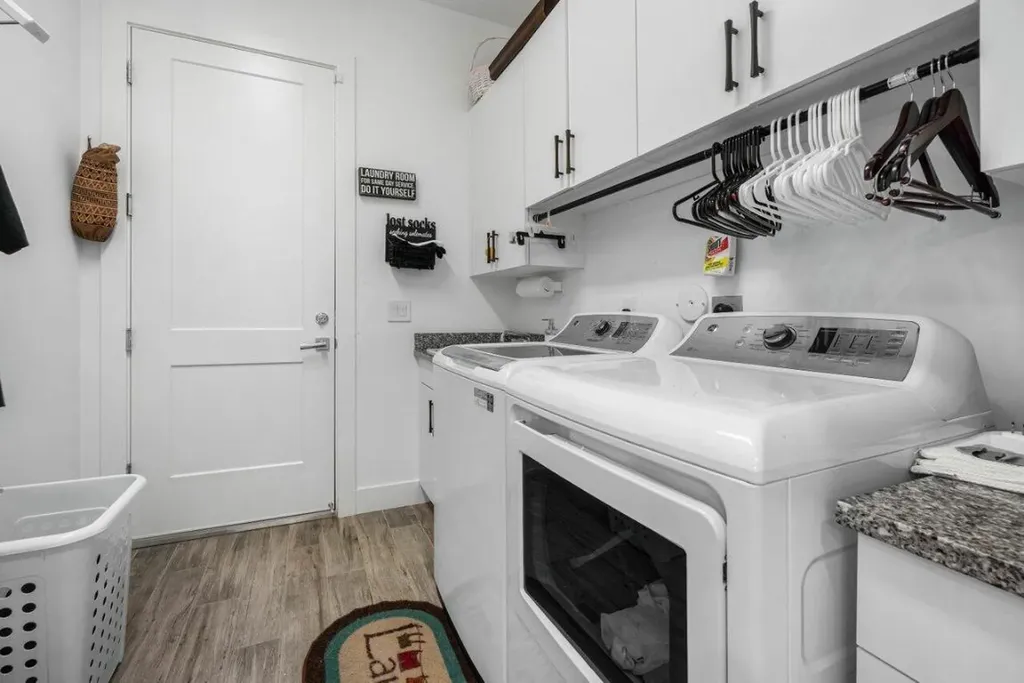 2928 Gin Berry Way West Palm Beach FL 33401
