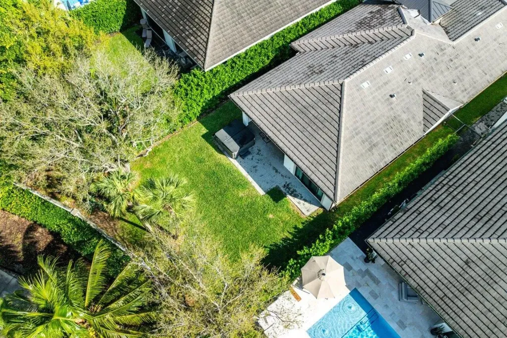 2928 Gin Berry Way West Palm Beach FL 33401