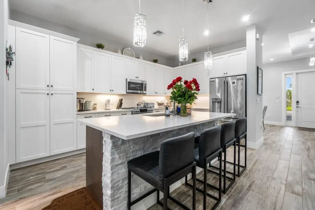 2928 Gin Berry Way West Palm Beach FL 33401