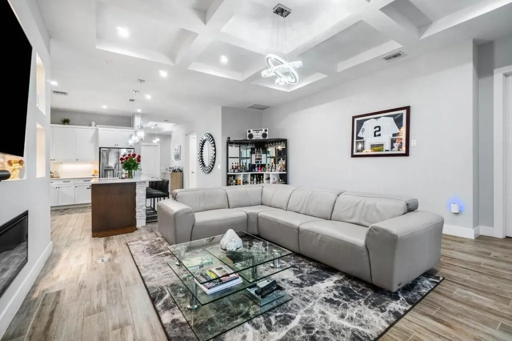 2928 Gin Berry Way West Palm Beach FL 33401