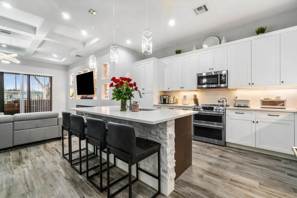 2928 Gin Berry Way West Palm Beach FL 33401