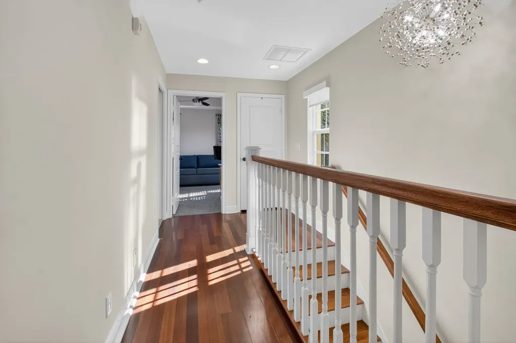 1037 W Heritage Club Circle Delray Beach FL 33483