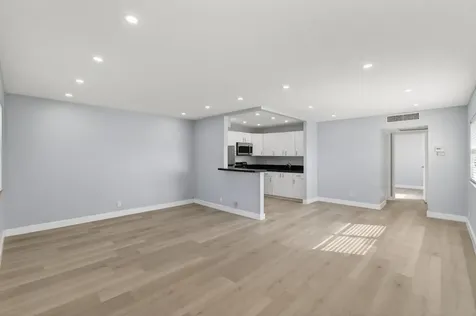 171 Monaco D Delray Beach FL 33446
