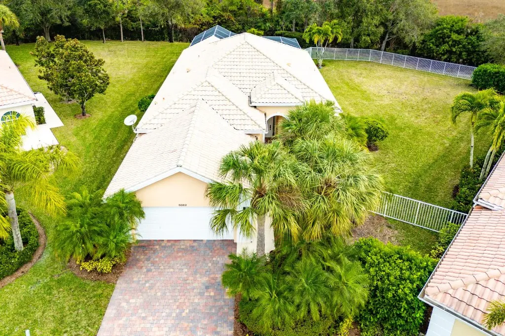 8669 Oldham Way Palm Beach Gardens FL 33412