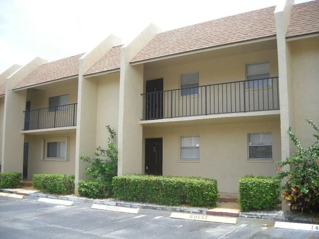 2885 SW 22nd Avenue Delray Beach FL 33445