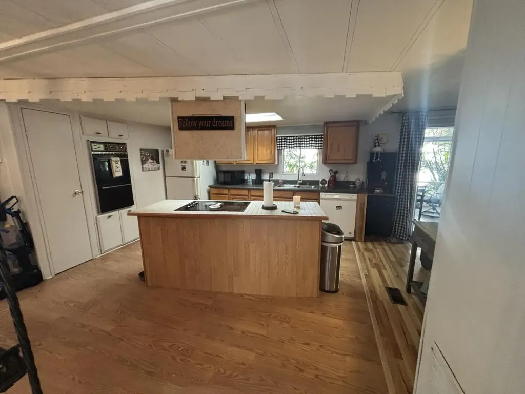 4912 NW 3rd Ave, Lot 940 Deerfield Beach FL 33064