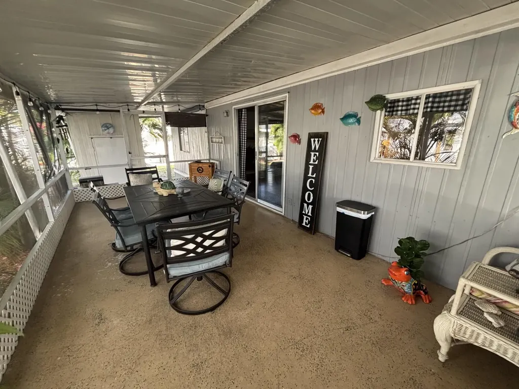 4912 NW 3rd Ave, Lot 940 Deerfield Beach FL 33064