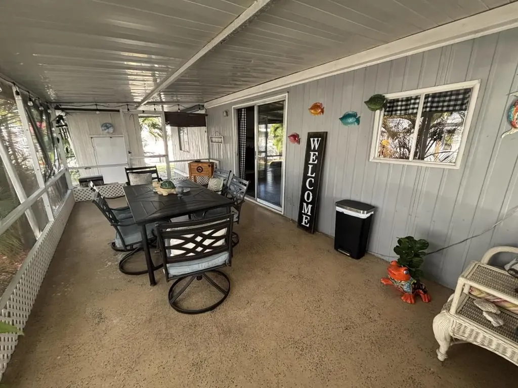 4912 NW 3rd Ave, Lot 940 Deerfield Beach FL 33064