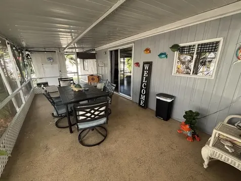 4912 NW 3rd Ave, Lot 940 Deerfield Beach FL 33064