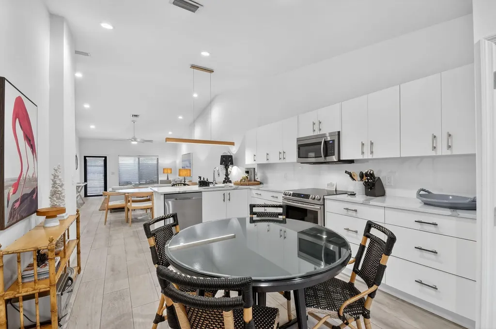 2904 Spanish Trail Delray Beach FL 33483
