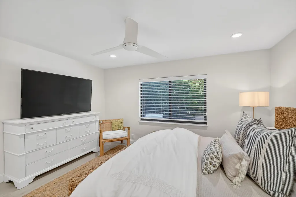 2904 Spanish Trail Delray Beach FL 33483