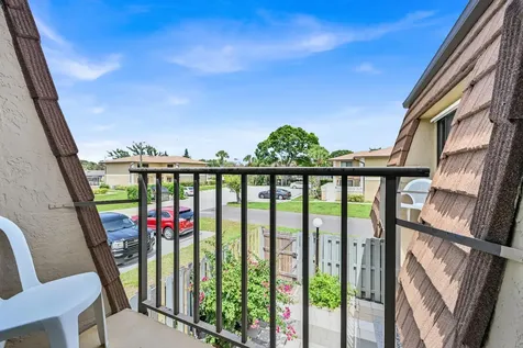 1458 N Lawnwood Circle Fort Pierce FL 34950