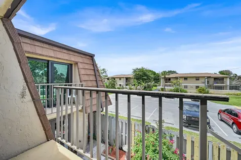 1458 N Lawnwood Circle Fort Pierce FL 34950