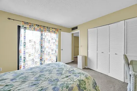 1458 N Lawnwood Circle Fort Pierce FL 34950