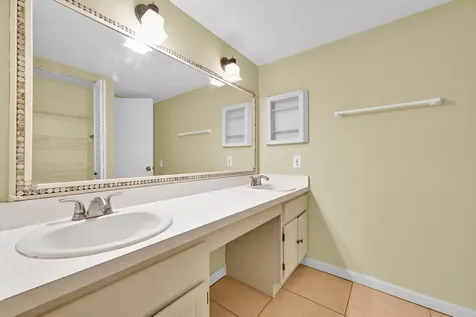 1458 N Lawnwood Circle Fort Pierce FL 34950