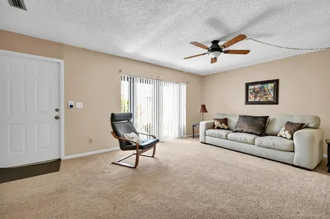 1458 N Lawnwood Circle Fort Pierce FL 34950
