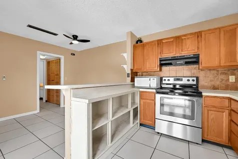 1458 N Lawnwood Circle Fort Pierce FL 34950