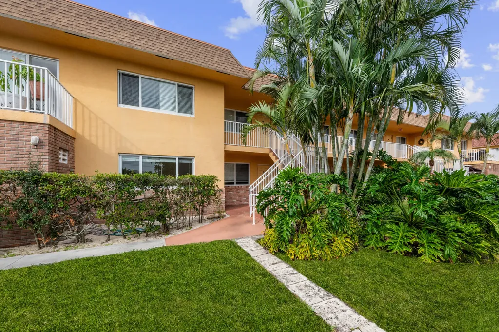 1000 NE 9th Avenue Delray Beach FL 33483