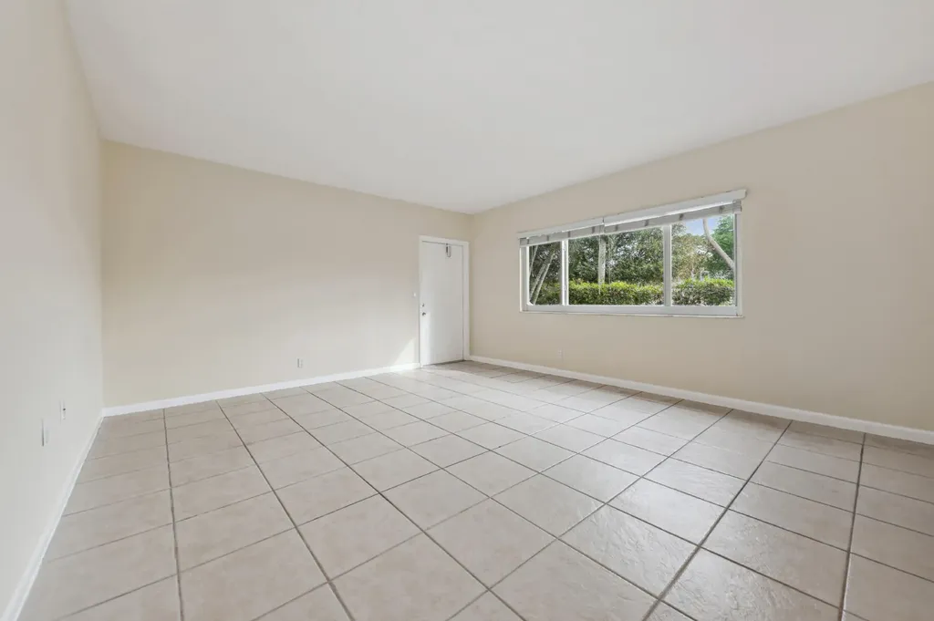 1000 NE 9th Avenue Delray Beach FL 33483