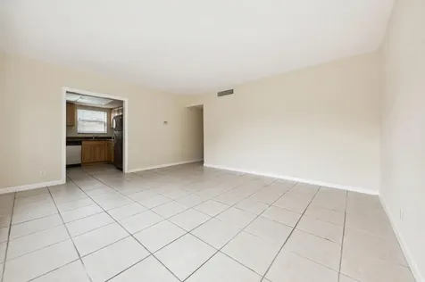1000 NE 9th Avenue Delray Beach FL 33483