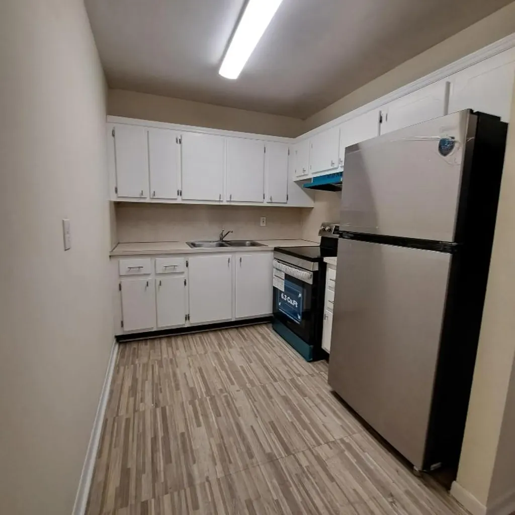 42 Waltham B West Palm Beach FL 33417