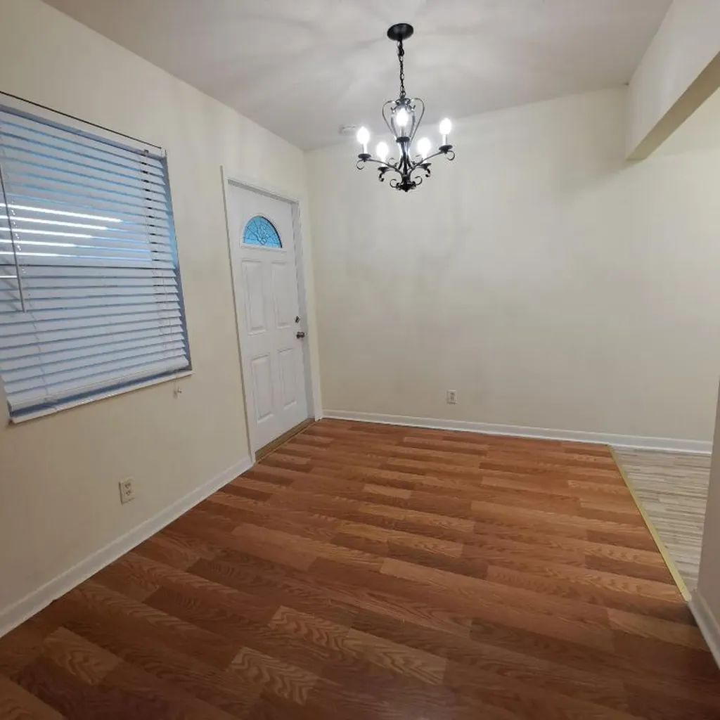 42 Waltham B West Palm Beach FL 33417