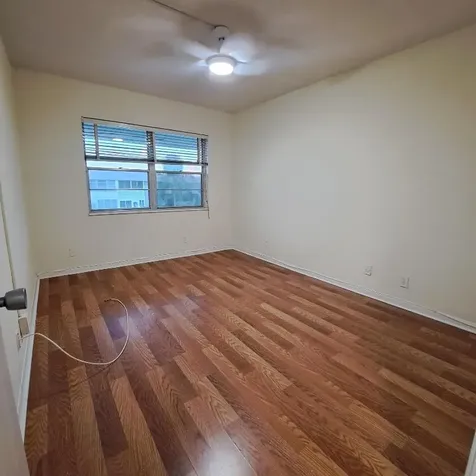 42 Waltham B West Palm Beach FL 33417