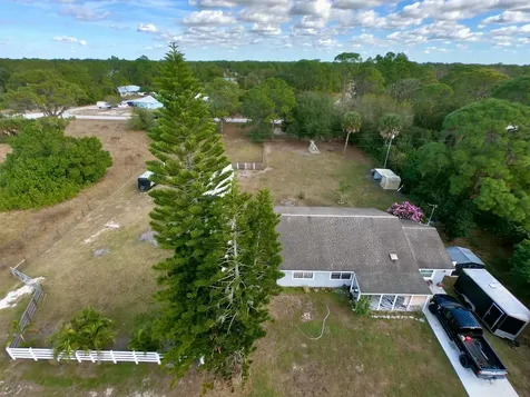 513 Serenade Terrace Lake Placid FL 33852