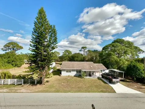 513 Serenade Terrace Lake Placid FL 33852