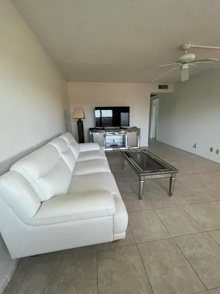 3081 Cornwall E Boca Raton FL 33434