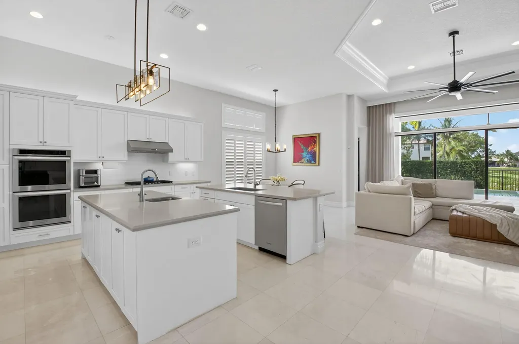 8198 Banpo Bridge Way Delray Beach FL 33446