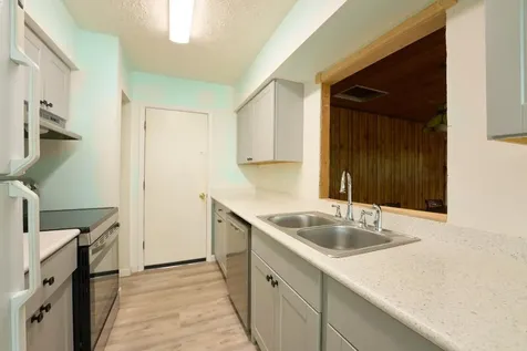 443 SW Meadow Terrace Port St Lucie FL 34984