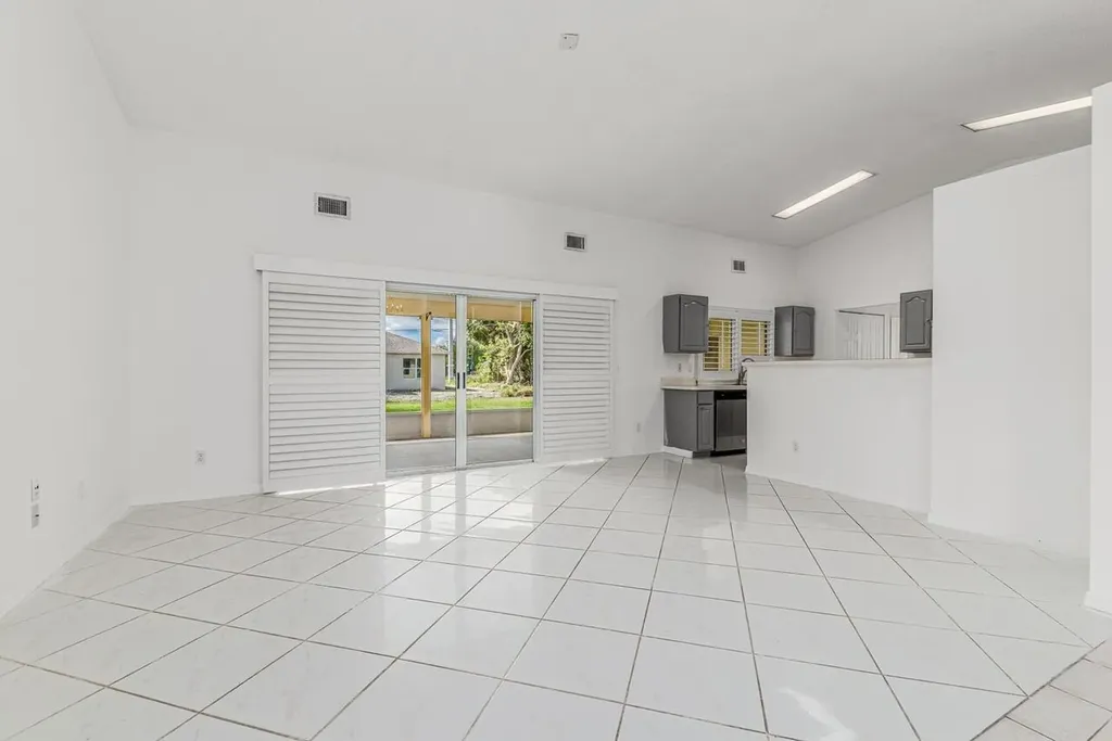 1126 SW Calmar Avenue Port St Lucie FL 34953