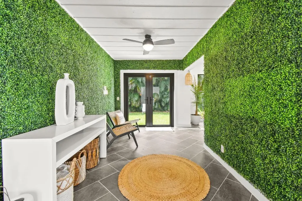 630 NE 15th Place Boynton Beach FL 33435
