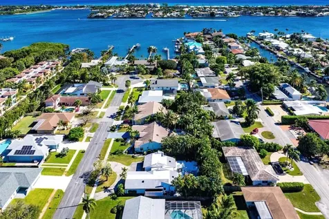 630 NE 15th Place Boynton Beach FL 33435