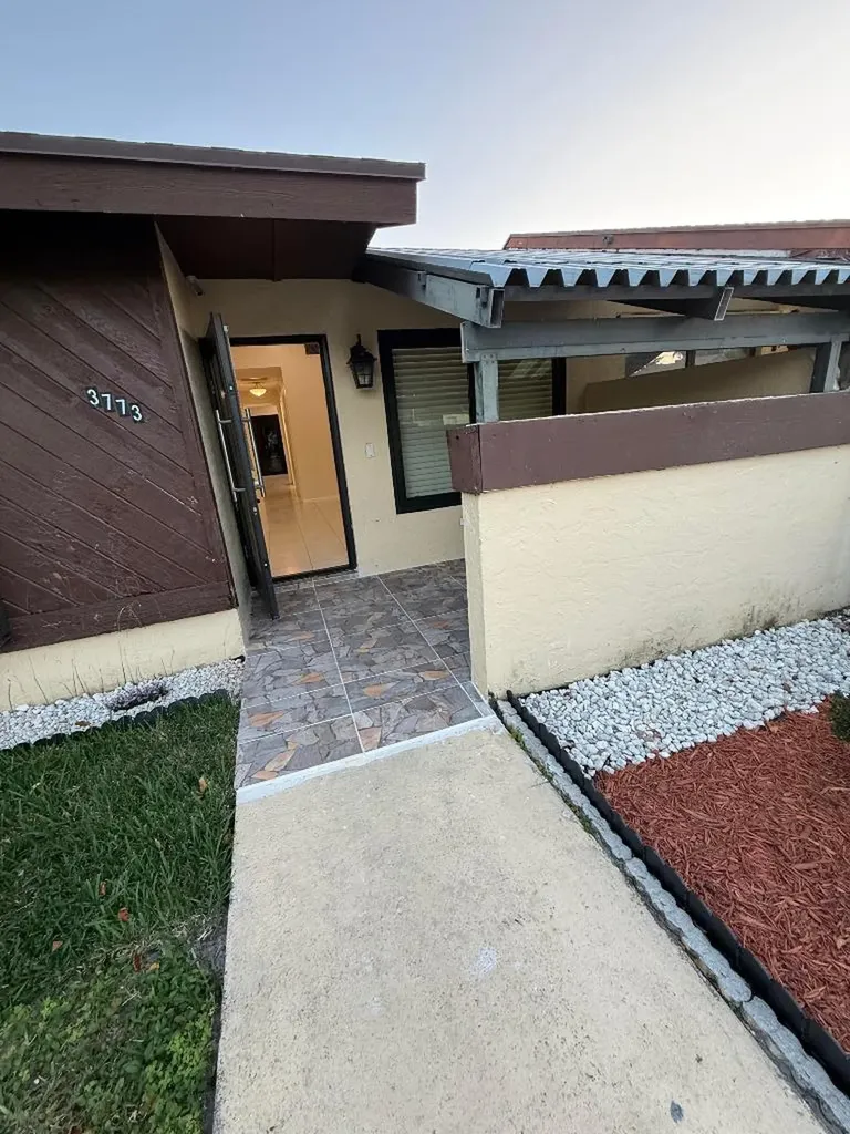 3773 Mil Stream Court Greenacres FL 33463