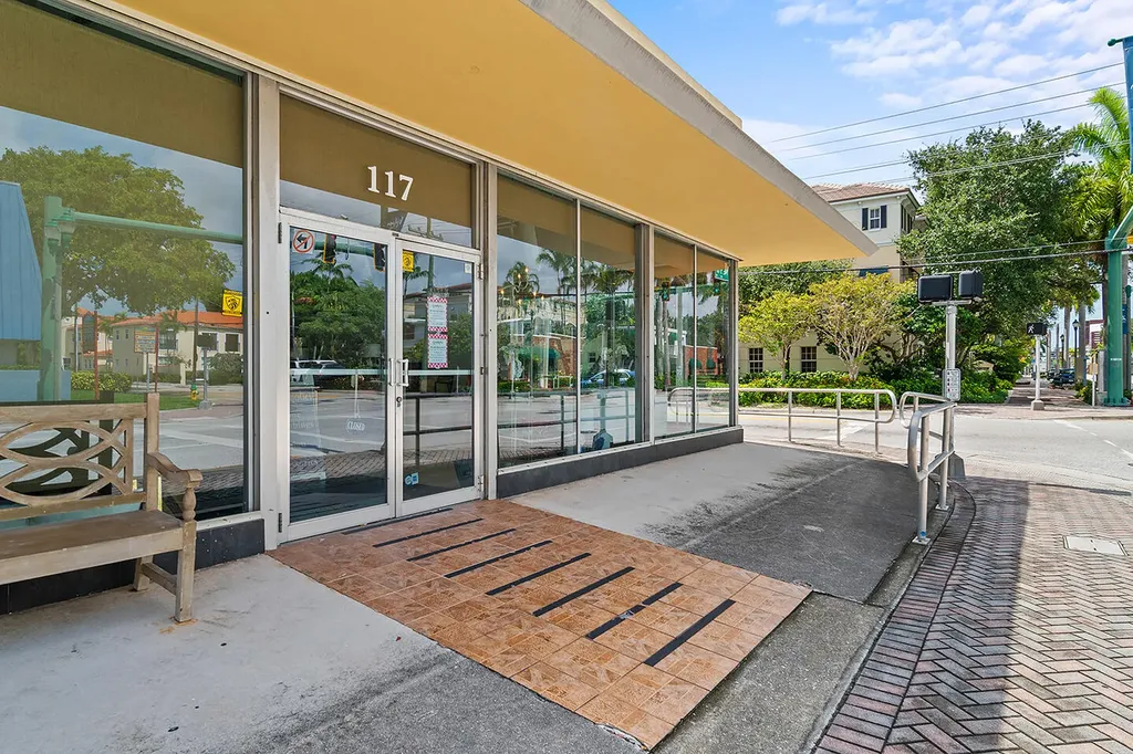 117 NE 5th Avenue Delray Beach FL 33483