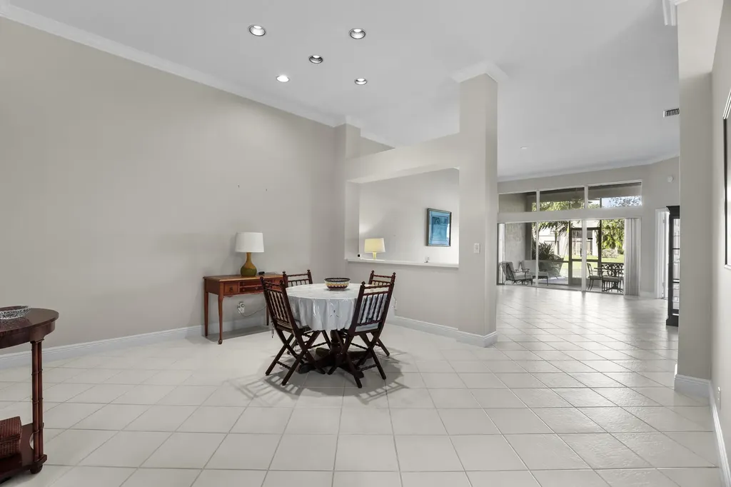 5435 Monterey Circle Delray Beach FL 33484
