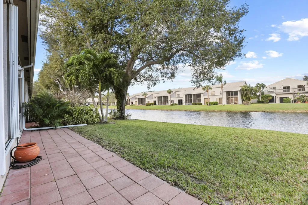 5435 Monterey Circle Delray Beach FL 33484