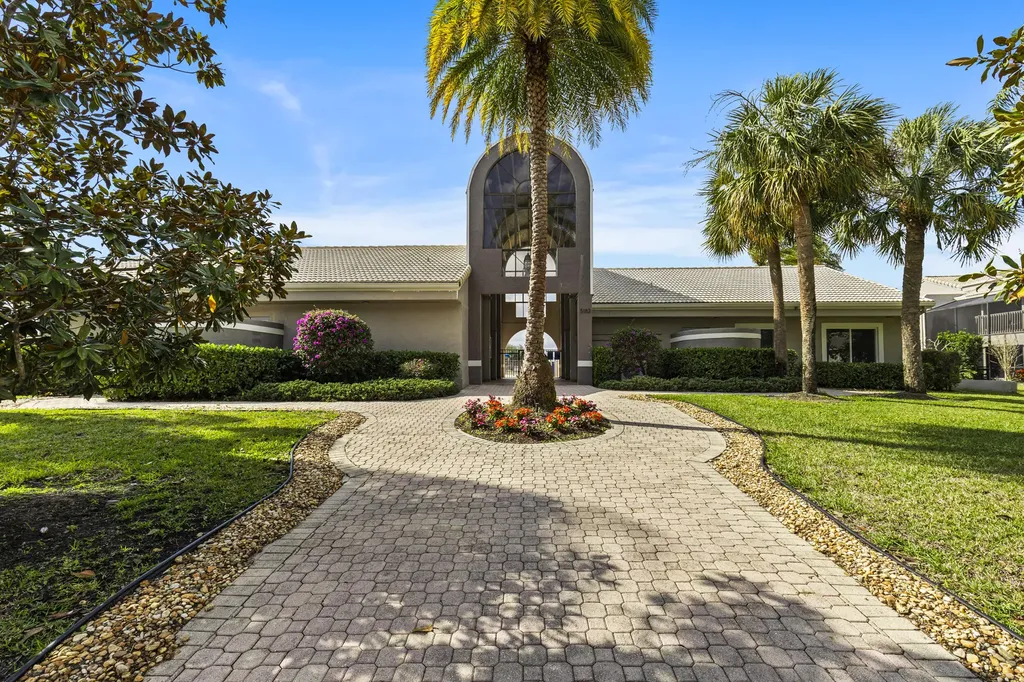 5435 Monterey Circle Delray Beach FL 33484