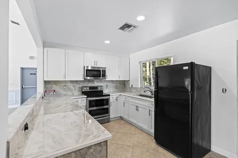 5435 Monterey Circle Delray Beach FL 33484